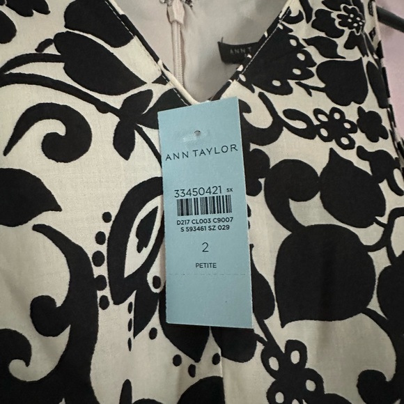 ANN TAYLOR,PETITE TROPICAL BELTED
MAXI DRESS, Size 2 Petite,Brand New With Tags. - Picture 3 of 7